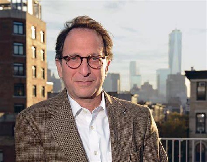 Ep. 118 Andrew Weissmann Inside the Mueller Investigation — Lisa