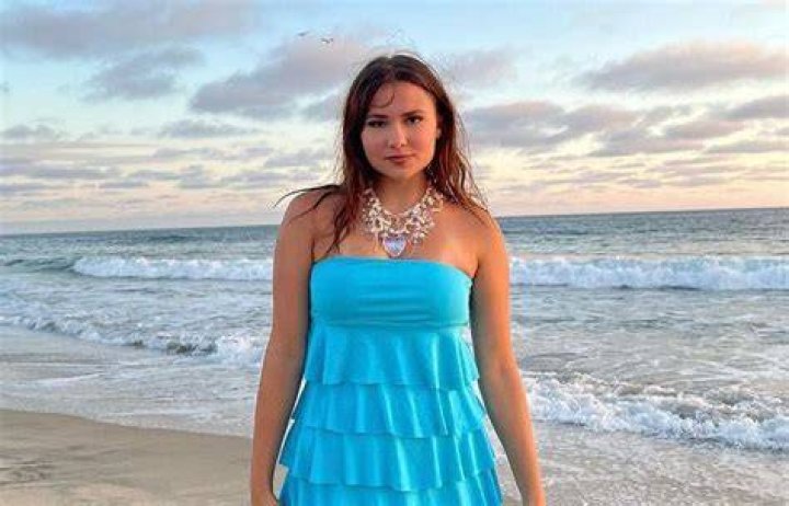 Ester Dobrik (David Dobrik's Sister) Bio, Wiki, Age, Height, Boyfriend
