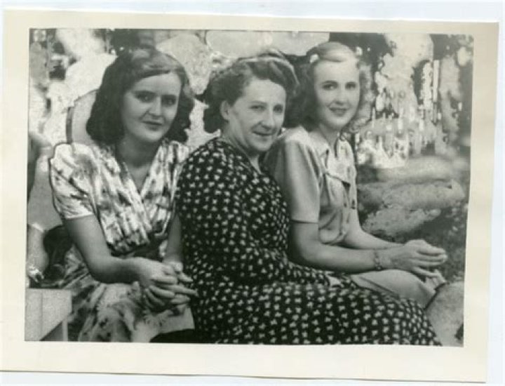 Eva Braun With her mother and sister Gretl Real Photo 1813865992