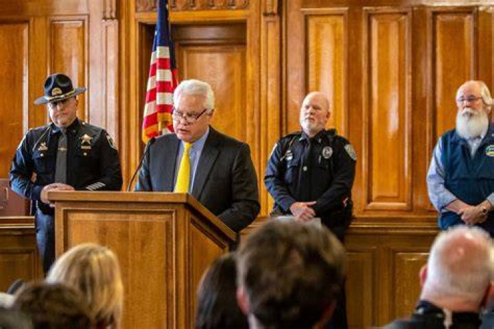 Father of suspect expresses grief over slayings in Northwest D.C. The