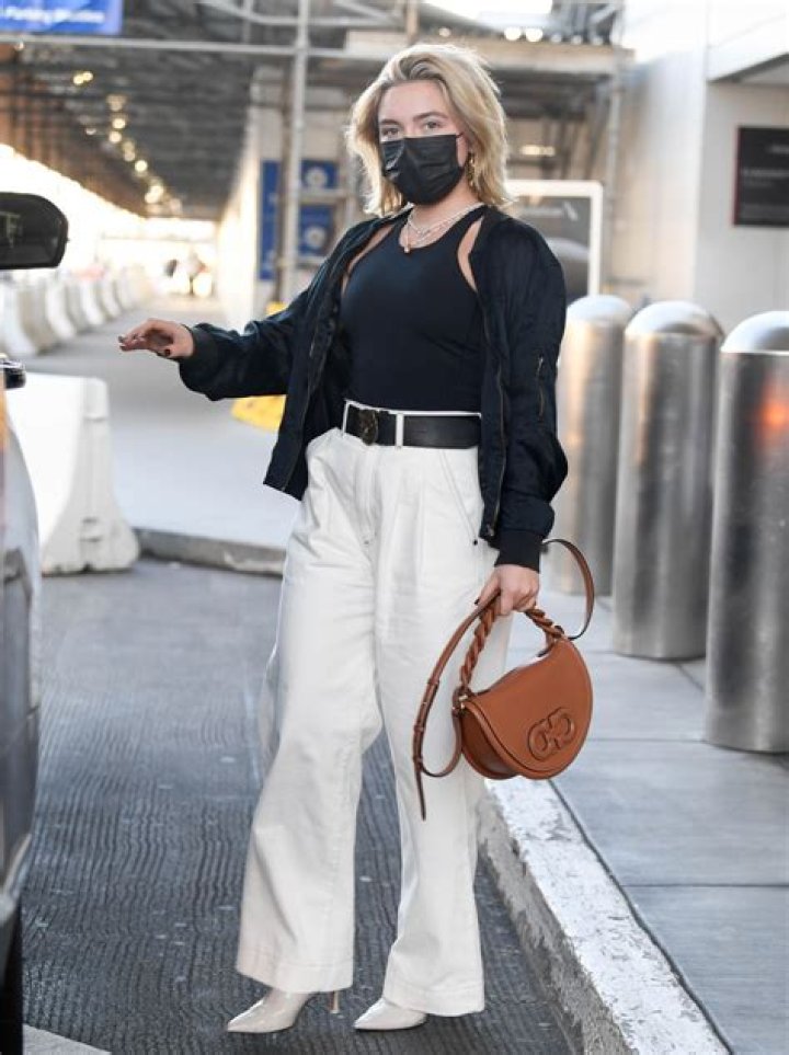 Florence Pugh arrives 'Little Women' Premiere in New York City 2019/12
