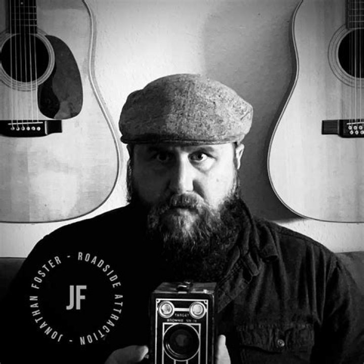 Folk musician Jonathan Foster makes Canton stop on crosscountry tour