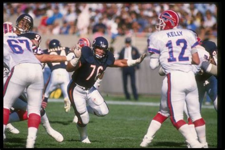 Former Bears star Steve McMichael hanging tough in fight of his life