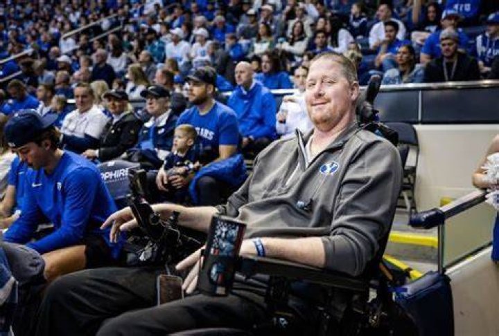Former NBA Star Shawn Bradley Paralyzed After Being Hit By Car While
