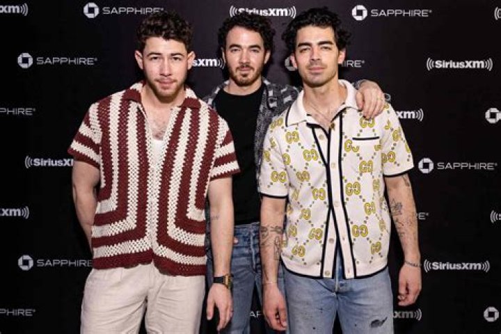 Frankie Jonas 2022 Jonas Brothers Youngest Sibling Wins The