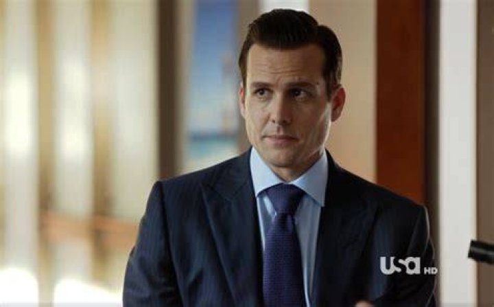 Gabriel Macht (aka Harvey Specter on Suits) Suits harvey, Blue suit