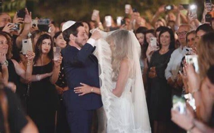 Gilad Shalit gets married, 10 years after release from Hamas captivity