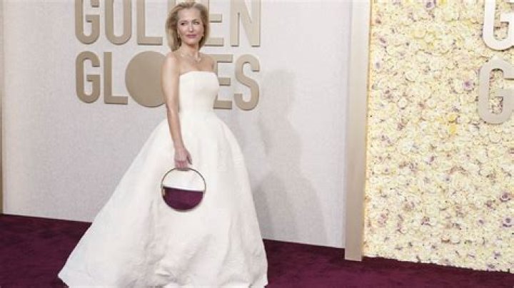 Gillian Anderson and this dress shocked the Golden Globes red carpet CNN