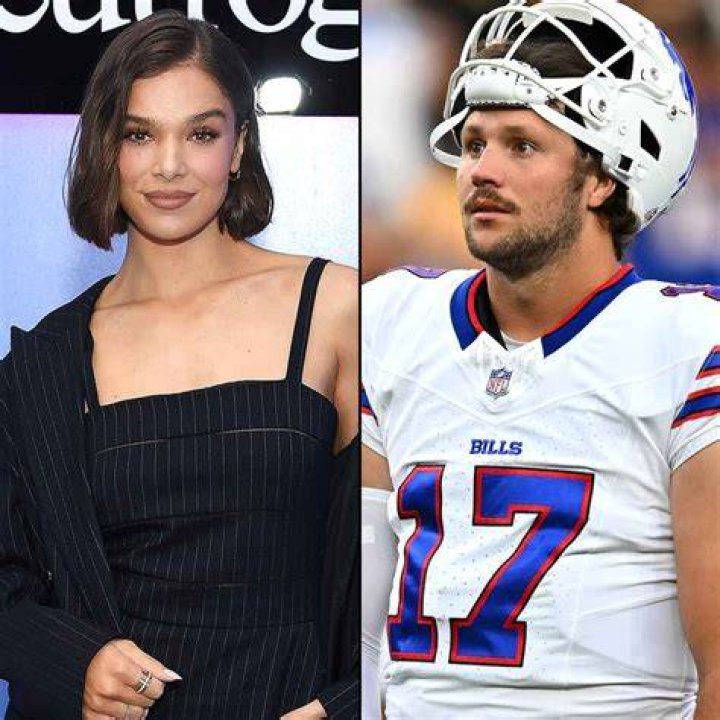 Hailee Steinfeld Boyfriend History