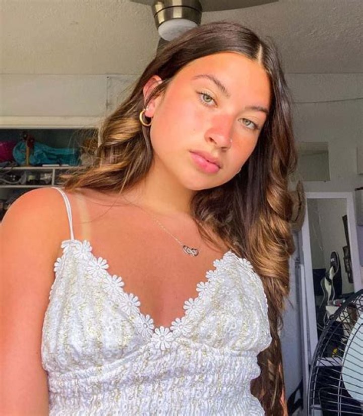 Hannah Rylee (Instagram Star) Wiki, Bio, Age, Height, Weight, Boyfriend, Net Worth, Facts Starsgab