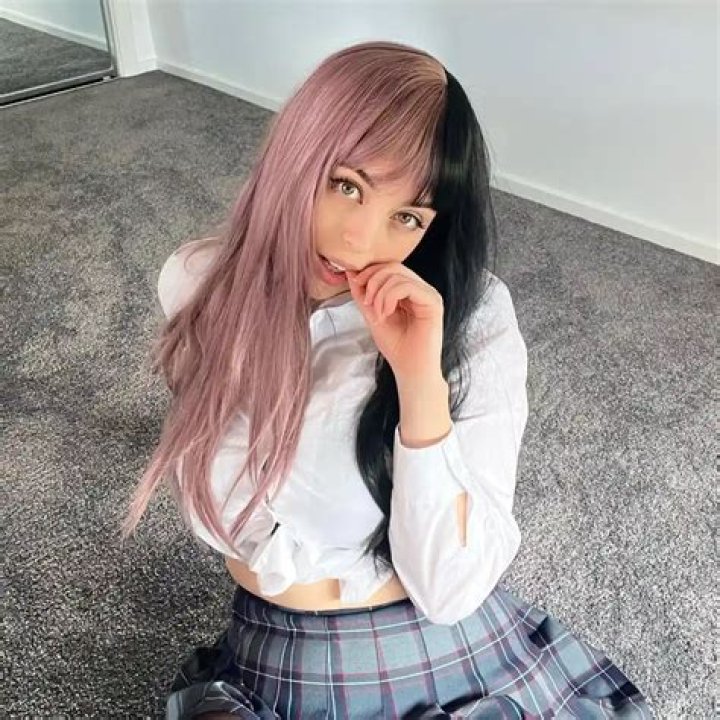 Heyimbee Age, Onlyfans, Instagram, Height, Real Name, Reddit GossipCrux