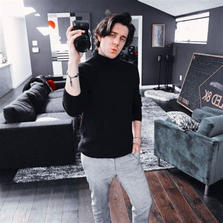 How old is Ethan Nestor (CrankGameplays)? Height, Biography