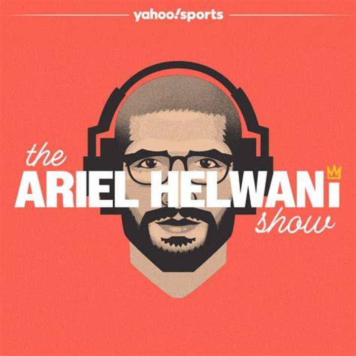 How tall is Ariel Helwani