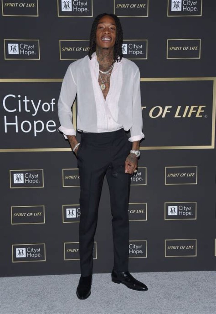 How tall is Wiz Khalifa Real Age, Weight, Height in feet
