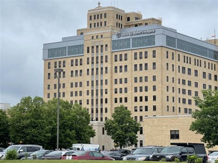 HSHS St. John&rsquo;s Hospital Honors Two Nurses for Care They Provided to