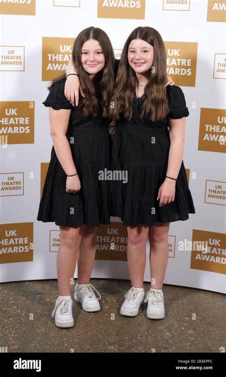 Image of Savannah Robinson with her mother Vanessa