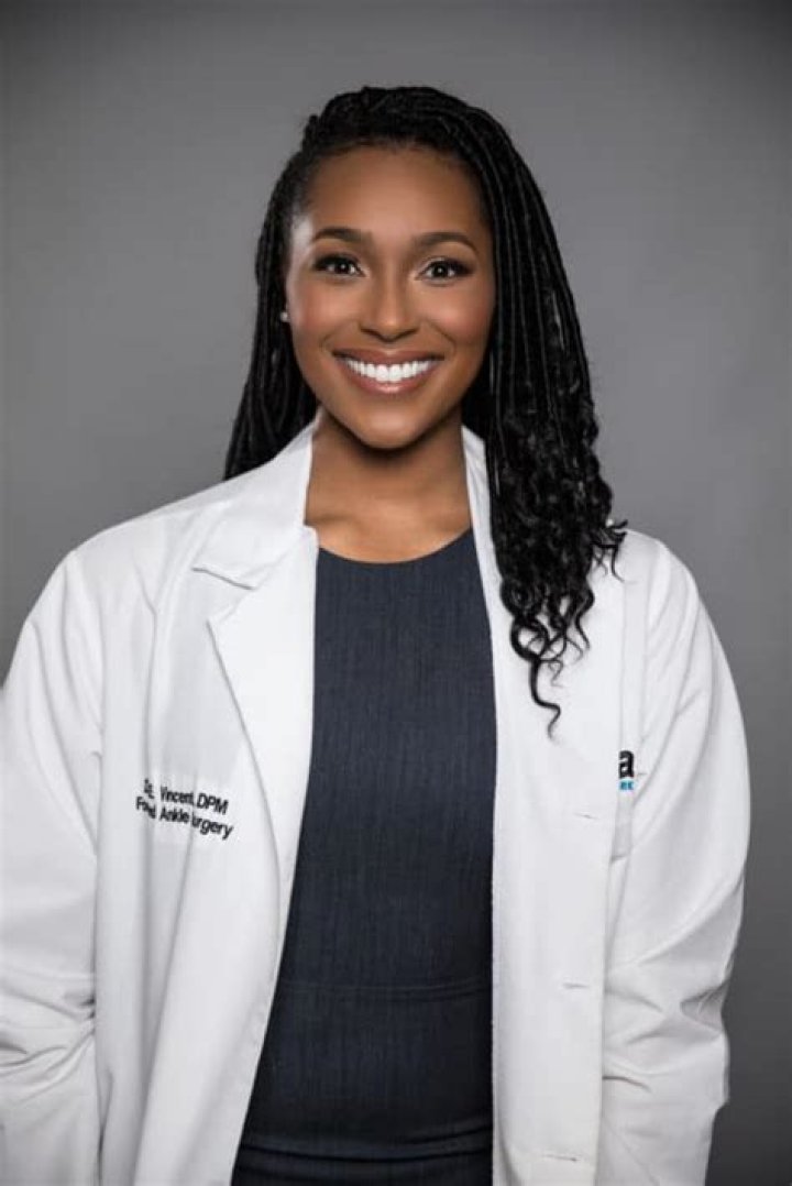 Is Dr. Ebonie Vincent From 'My Feet Are Killing Me' Married? Here's the