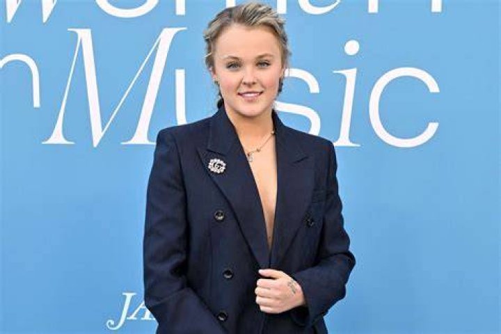 Is Jojo Siwa pregnant? Unraveling the Truth Behind JoJo Siwa's