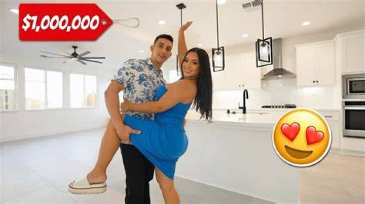 ISAAC AND ANDREA OFFICIAL HOUSE TOUR!! YouTube