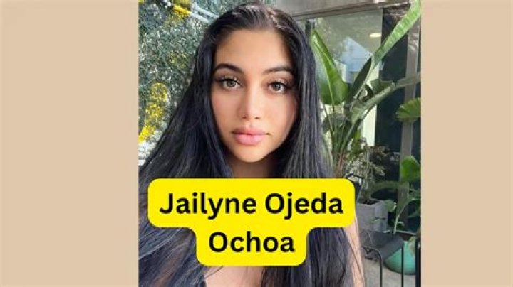 Jailyne Ojeda Ochoa Adorable Photo
