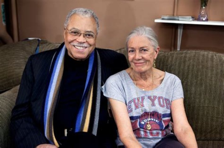 James Earl Jones 2018 Wife, tattoos, smoking & body facts Taddlr