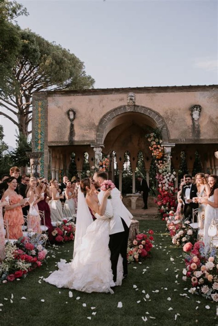 Jamie Pilar Chapman Wedding / Unofficial Dog News To Jamie from Leland