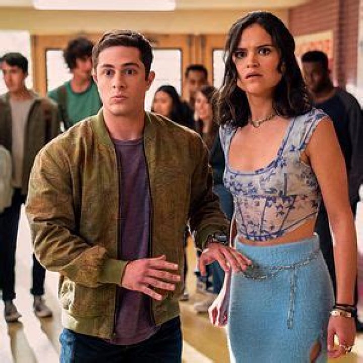 Jaren Lewison AdoroCinema
