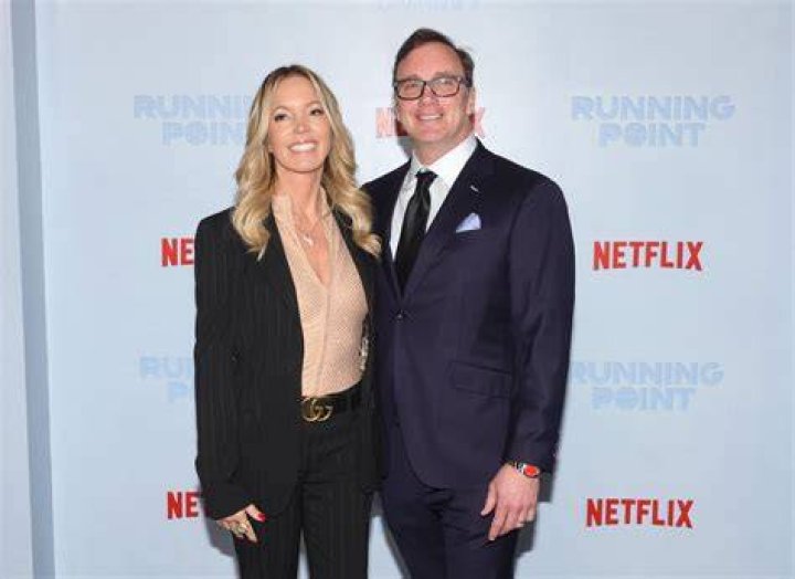 Jay Mohr and Jeanie Buss&rsquo; net worths are a world apart but love unites them