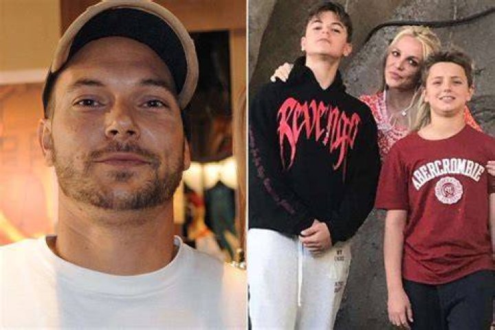 Jayden James Federline and Sean Preston Federline Photos Photos