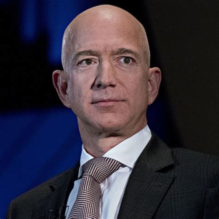 Jeffrey Preston Bezos