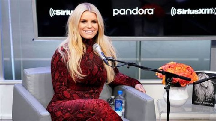 Jessica Simpson speaks out over fans' concern from new video, reveals