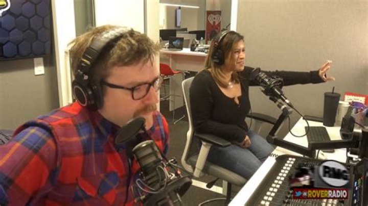 JLR and Krystle go on a date to strip club Rover's Morning Glory