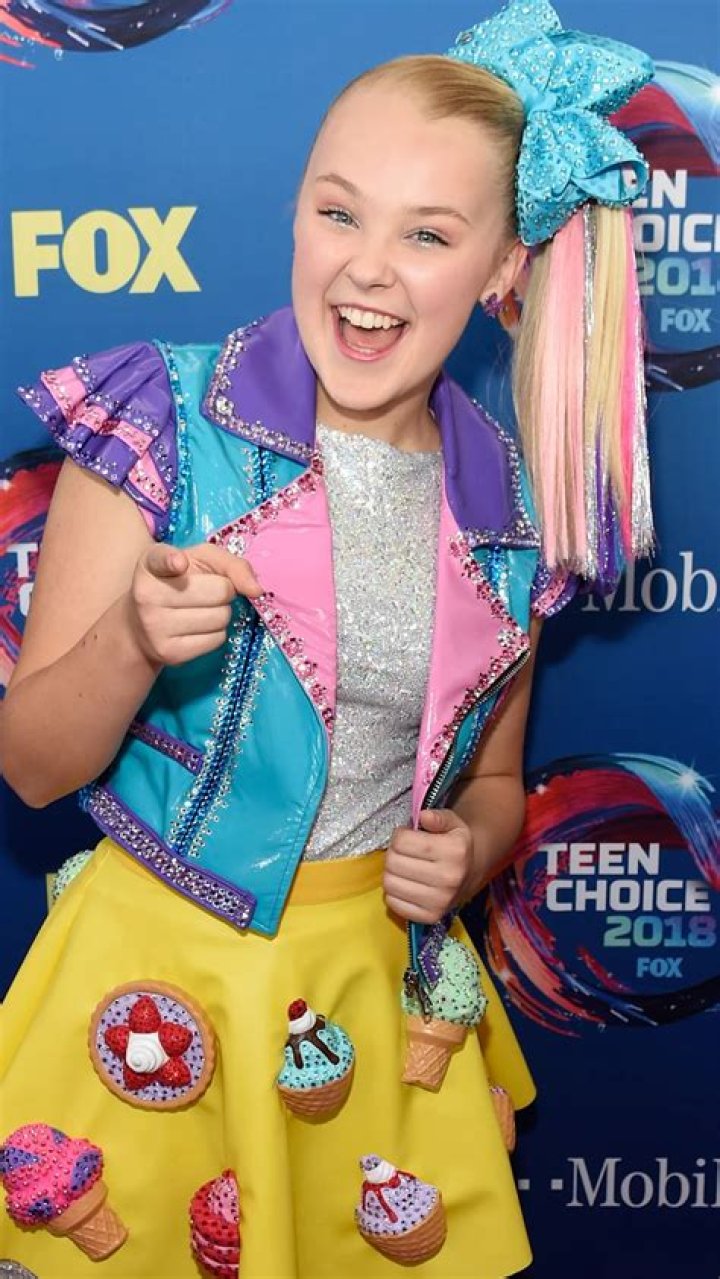 JoJo Siwa Reveals Why She&rsquo;s Been Ditching Ponytail Details