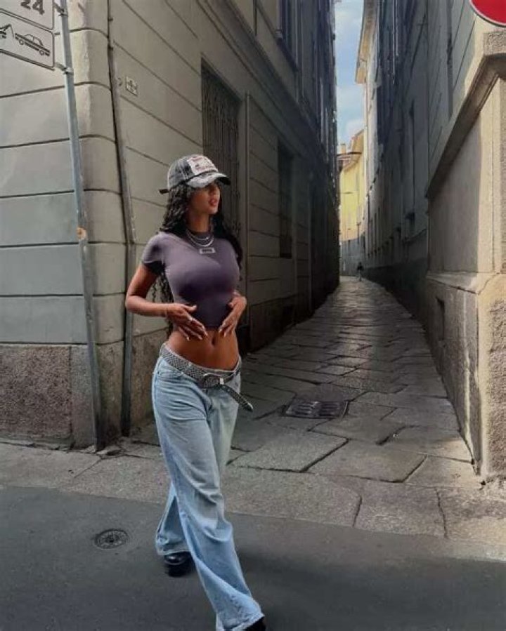 Juliana Nalu flaunts her legs in tiny shorts while out shopping with