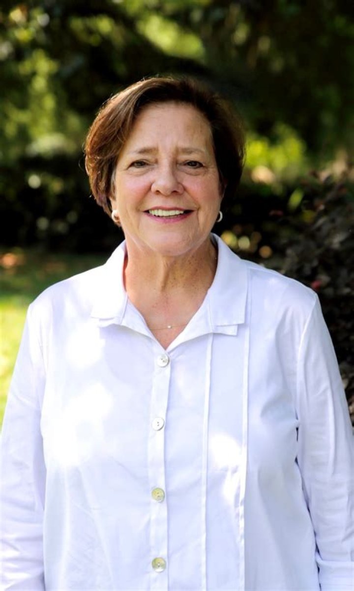 Julie Applewhite LLB&B Inc. Real Estate
