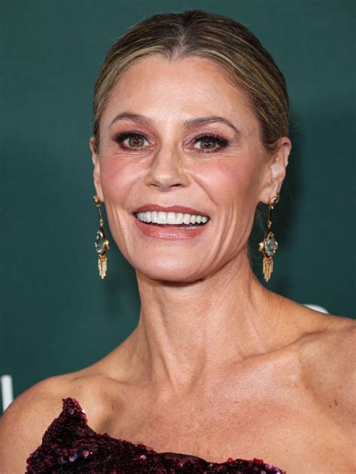 Julie Bowen photo gallery 156 high quality pics ThePlace