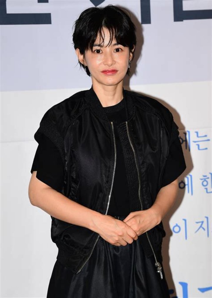 Kang Hyejung (Actress) Wiki, Bio, Age, Height, Weight, Married