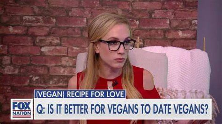 Kat Timpf gives dating advice to vegan fed up with bad jokes