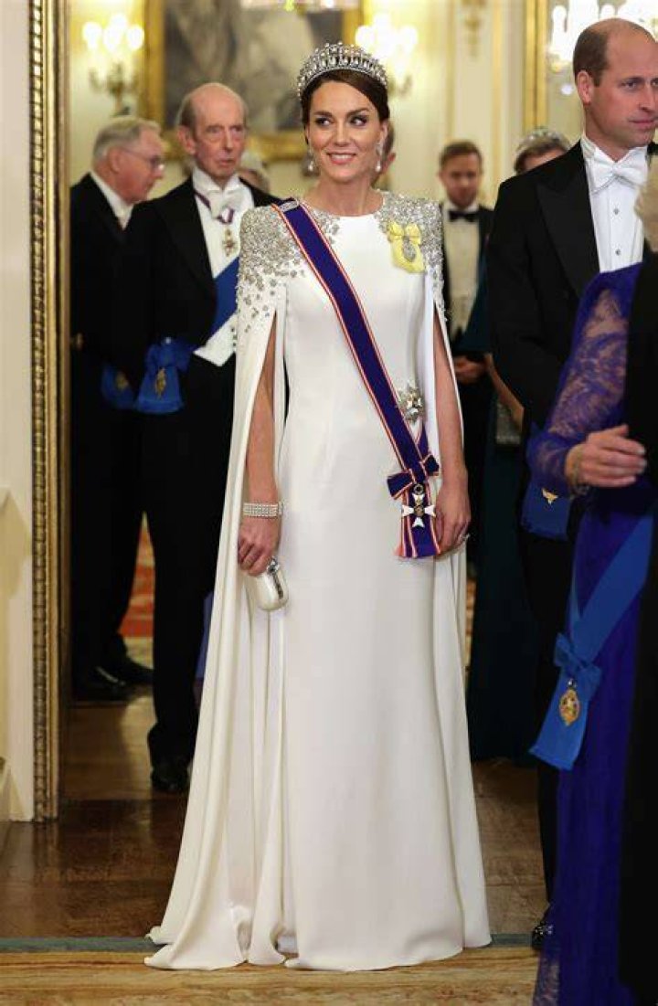 Kate, the Princess of Wales, hospitalized for up to two weeks after