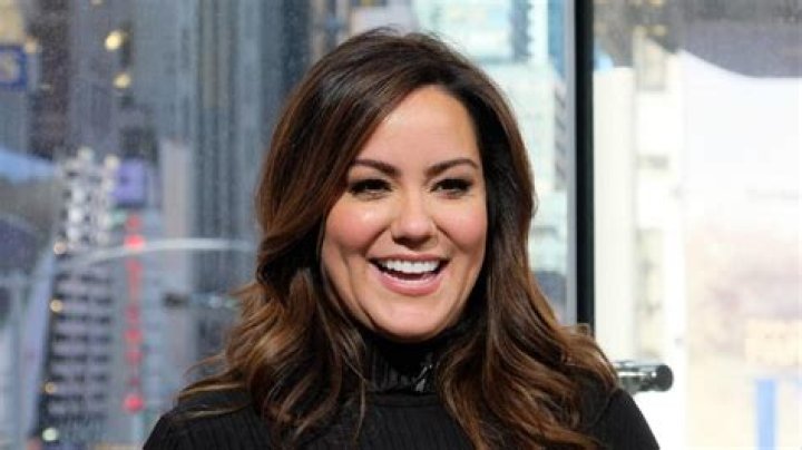 Katy Mixon A Quick Biography, Childhood, Acting, And Funny Quotes