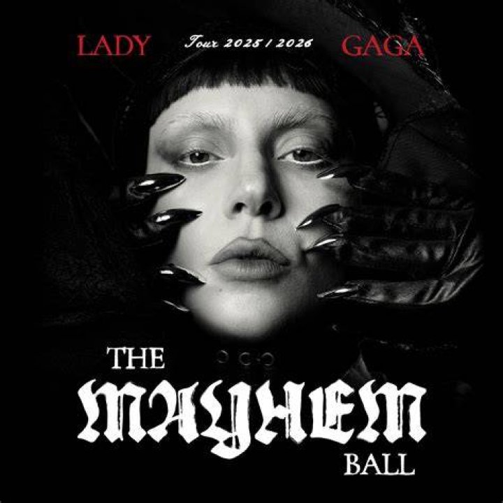 Lady Gaga wedgie at the 2010 GRAMMY Awards