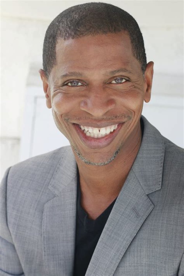 Larry B Scott Net Worth Ngosmijktiq7vm Victoria Wright