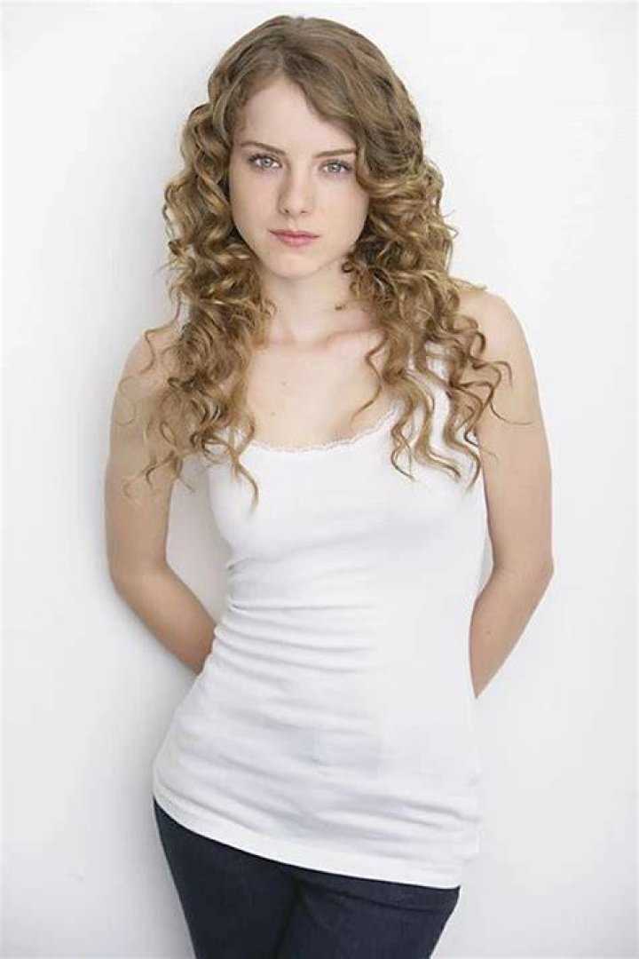 Laura Slade Wiggins (Shameless) Wiki Bio, Wedding, Net Worth, Dating