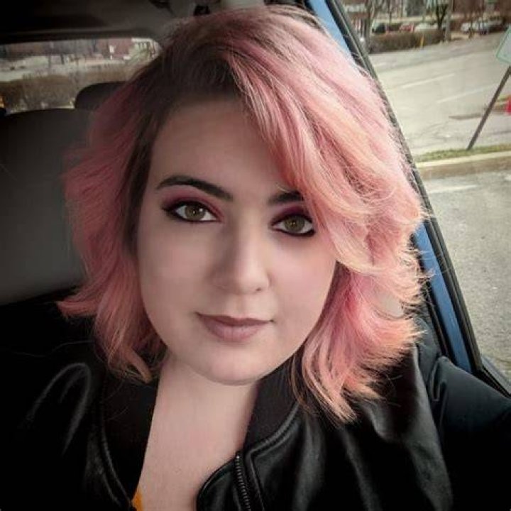 Leah Pollack Screenwriter, 2D Animator & Storyboard Artist