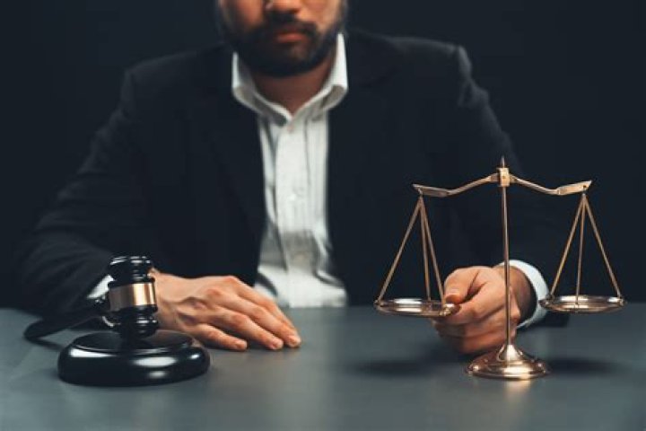 Legal Complexities, Carmelo-maika