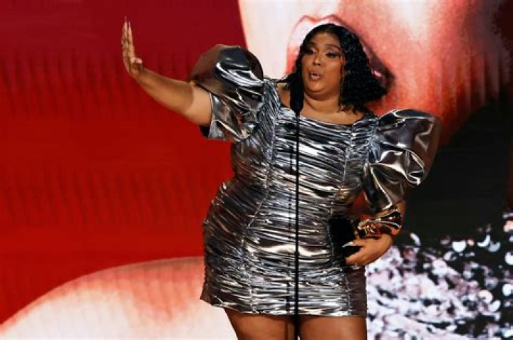 Lizzo outfit ideas 30 bold and inspiring styles that will look good on