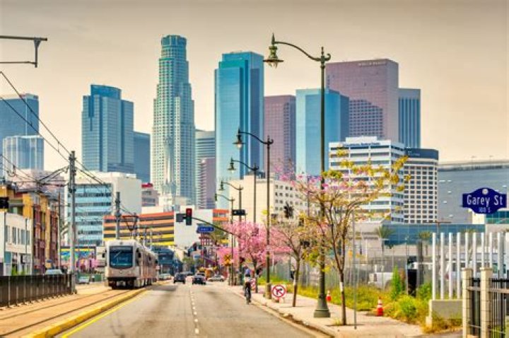 LOS ANGELES, FEB 22 Adrian Paul, Alexandra Tonelli at the Night of