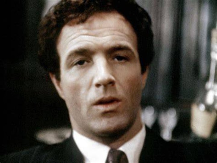 &lsquo;Godfather&rsquo; actor James Caan dead at 82 WJBF