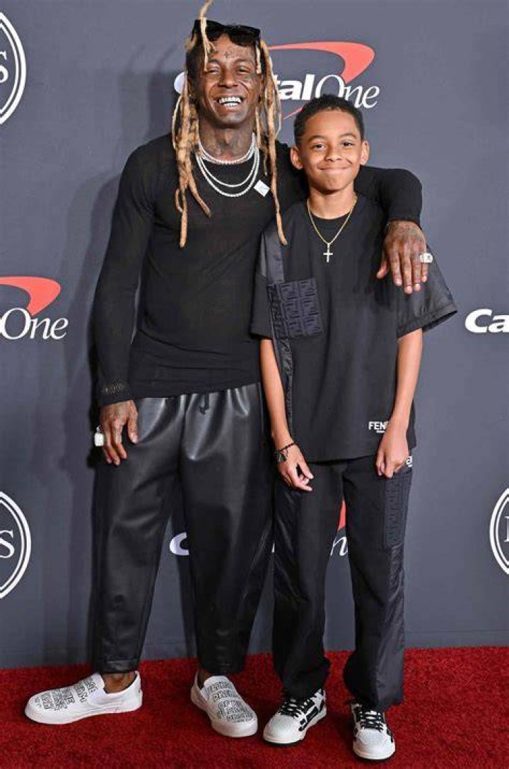 &lsquo;His Little Twin&rsquo; Lil Wayne Posts Pic of His and Lauren London&rsquo;s Son