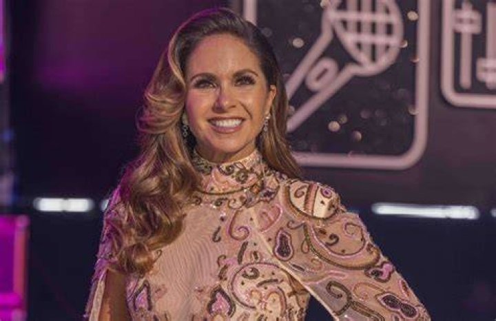 Lucero anuncia su separación del empresario, Michel Kuri, tras más de
